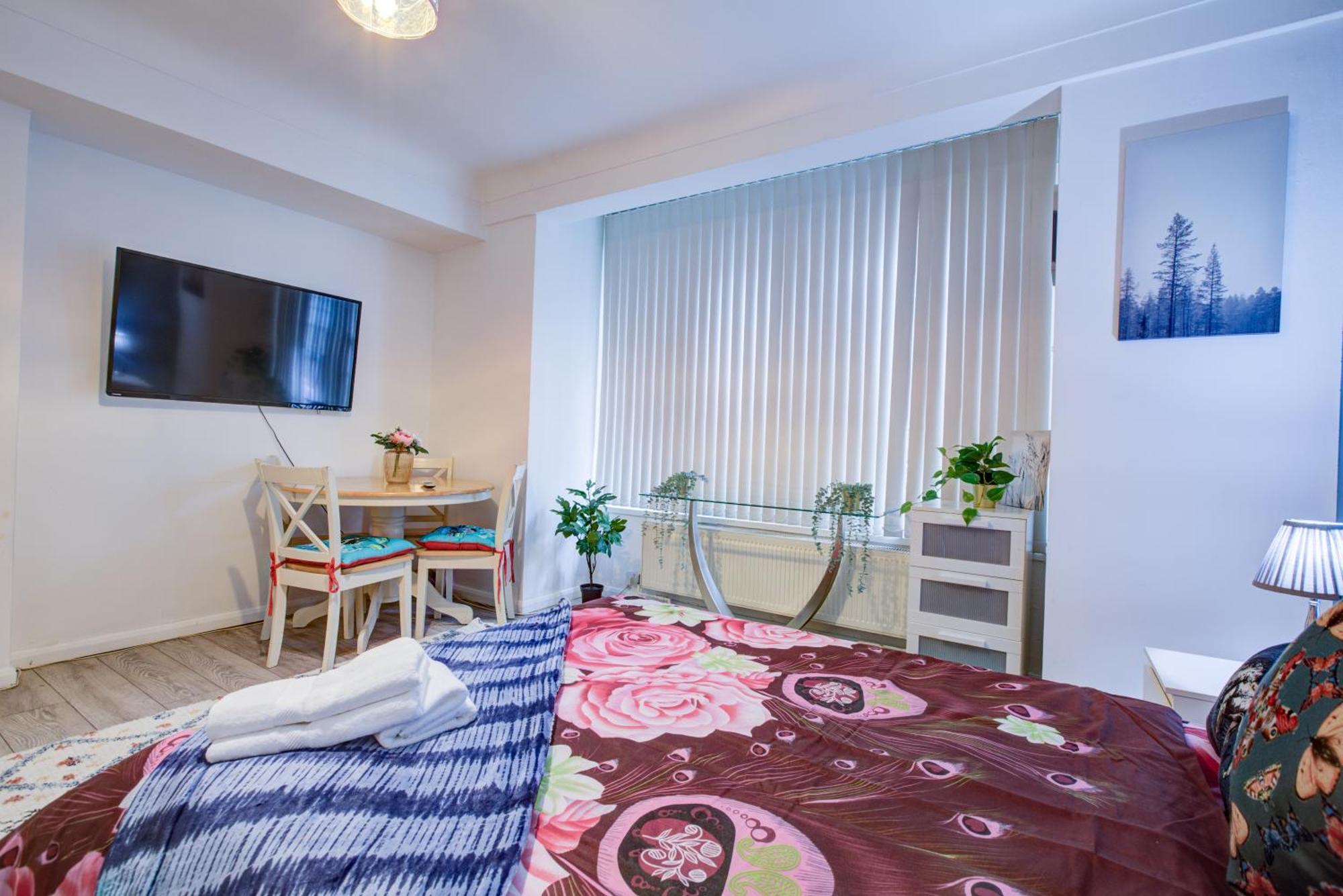 Appartamento Lovely 2- Bedroom In Londra